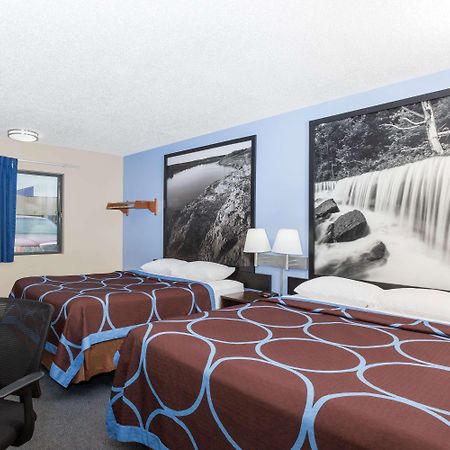 Super 8 By Wyndham Manhattan Ks Esterno foto